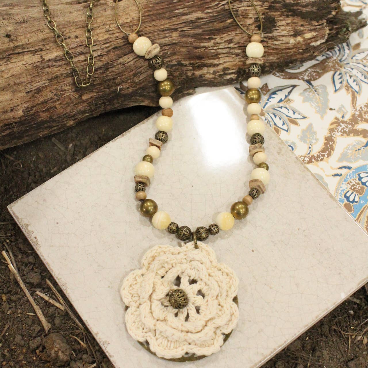 Natural Surroundings Necklace