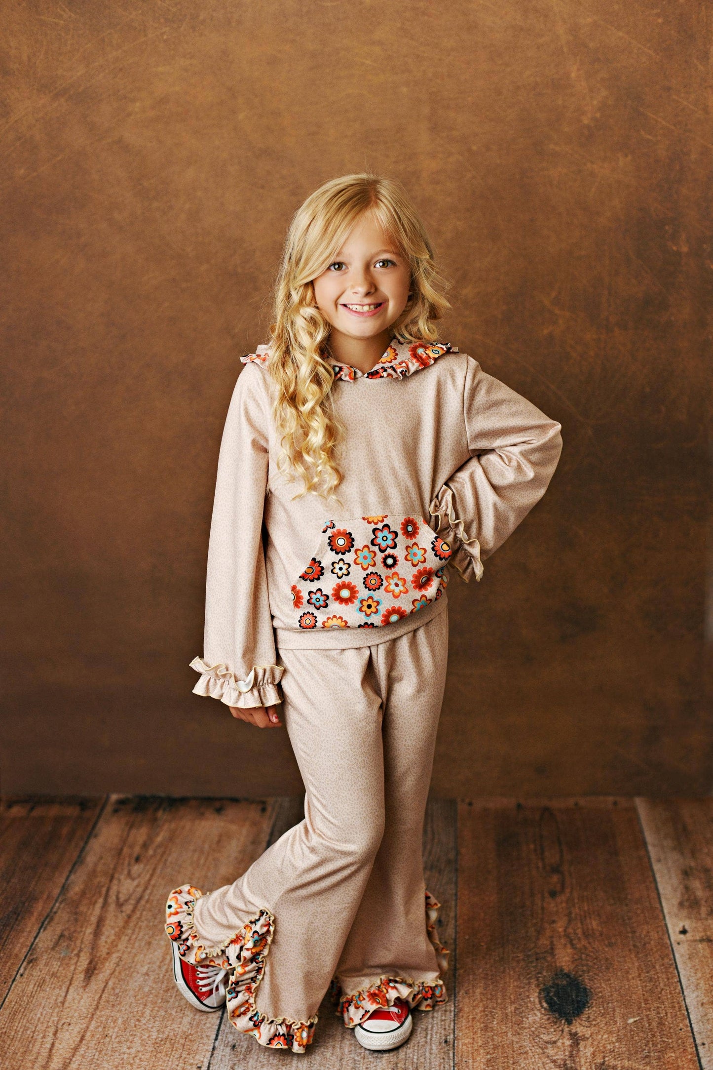 Kids Tan & Rust Retro Flower Print Hooded Ruffle Pocket Set