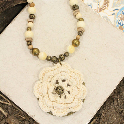 Natural Surroundings Necklace