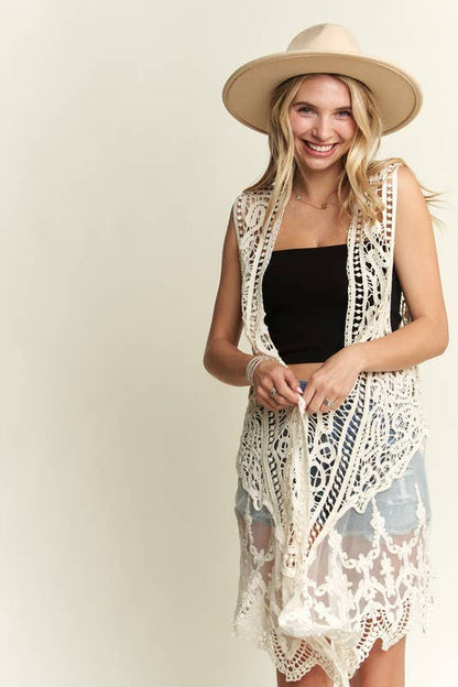 **CROCHET SLEEVELESS CARDIGAN