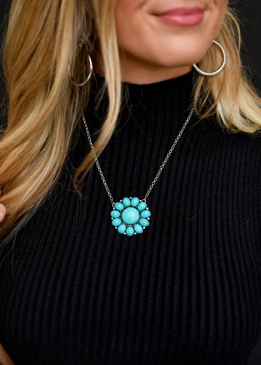 18" Turquoise Flower Necklace